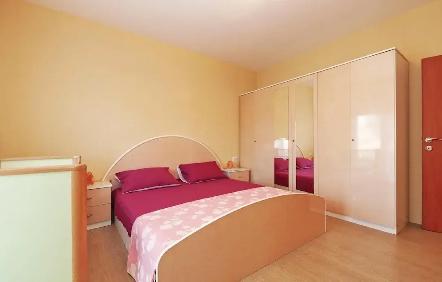 Beautiful Home in Gorica With Wifi and 4 Bedrooms