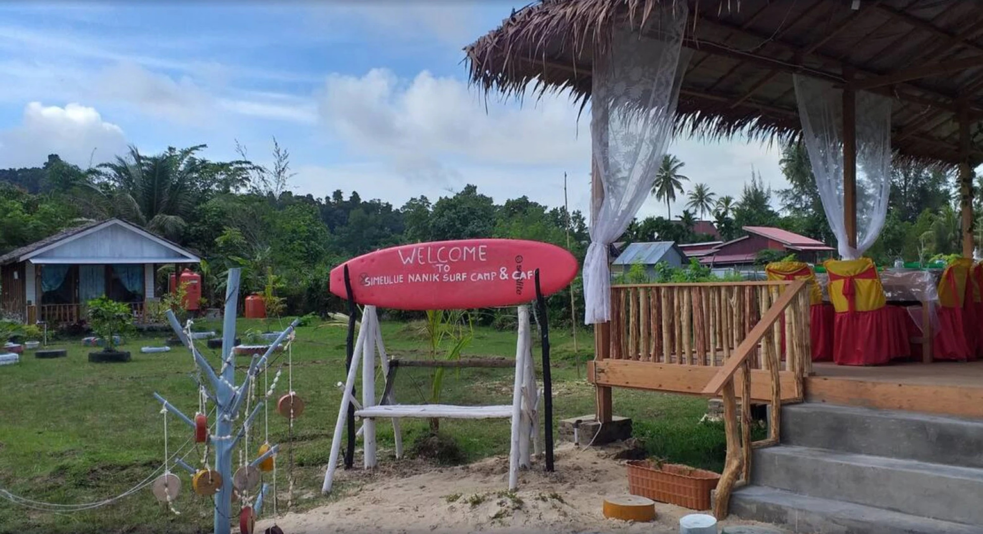 Simeulue Nanik Surfcamp