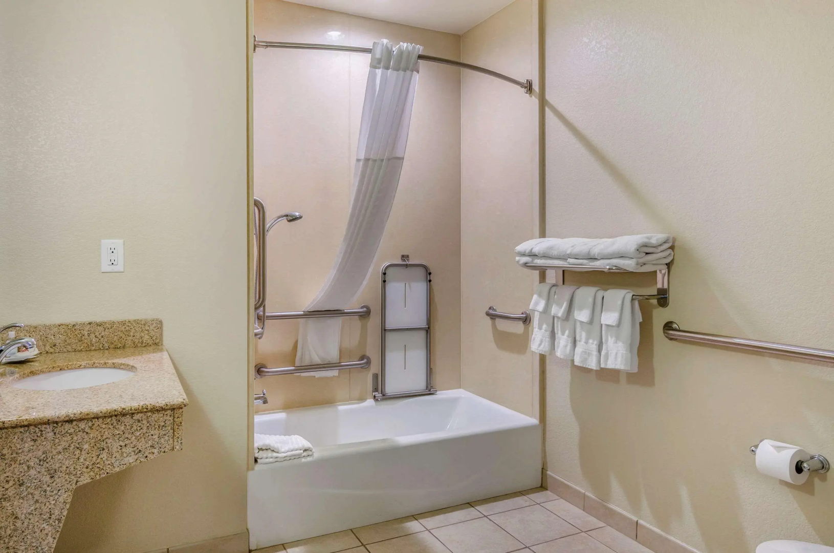 Comfort Suites Helena Airport