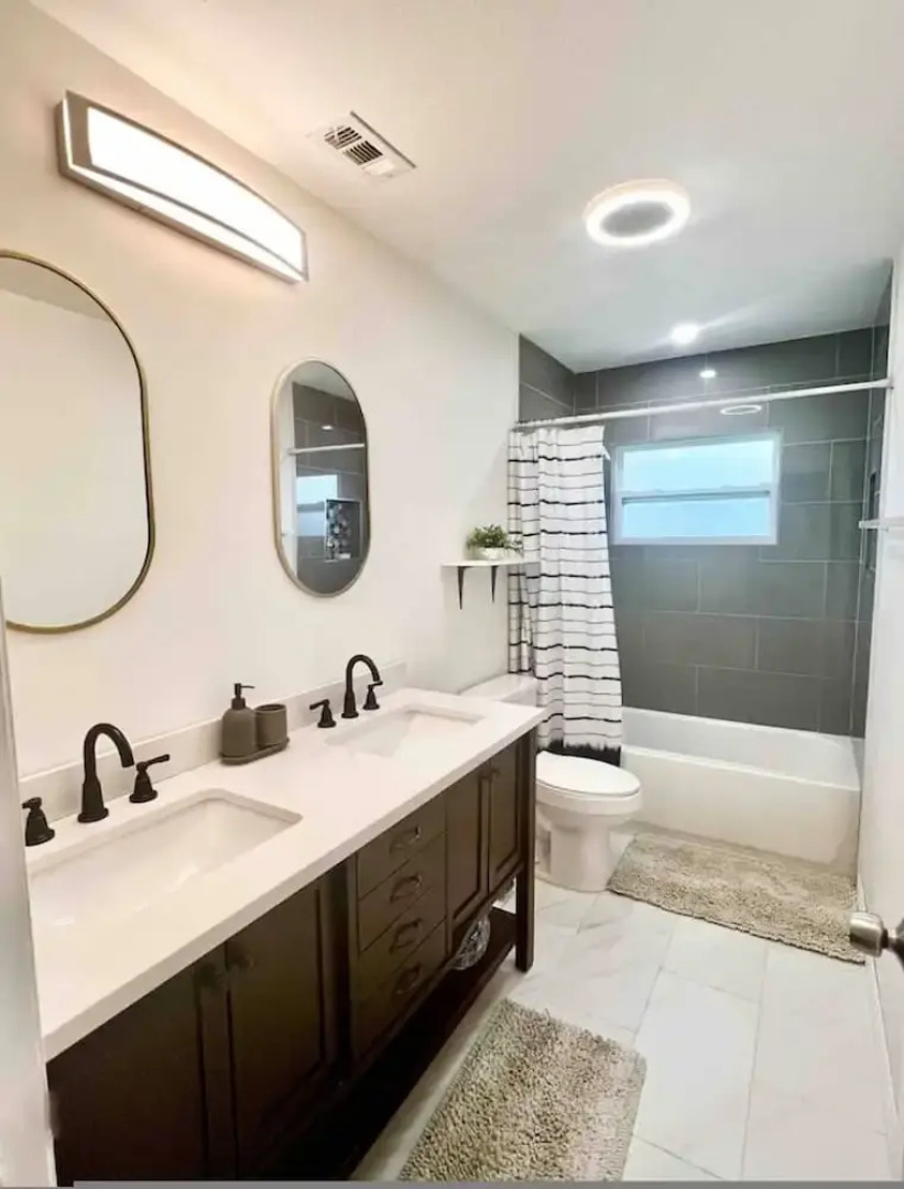 Quiet Spacious Home Close to Clearwater Beaches