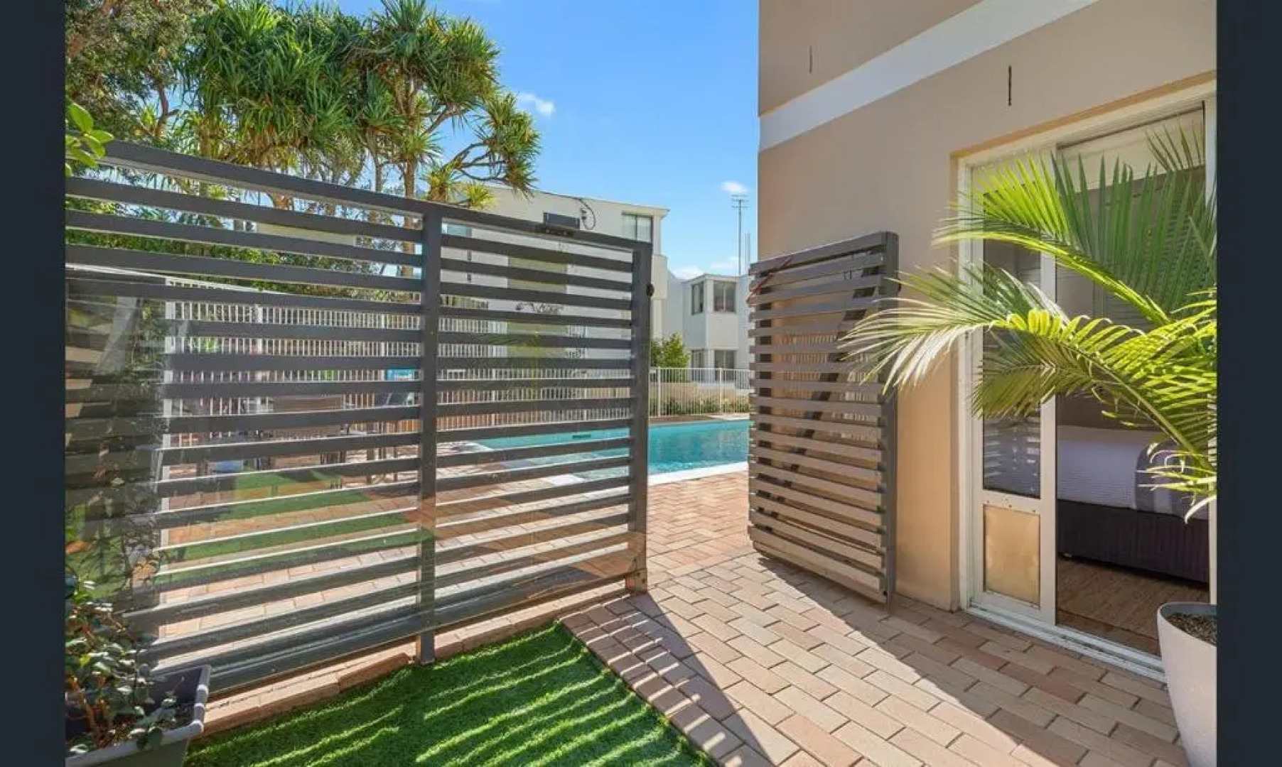 Aqua Promenade Beachfront Apartments