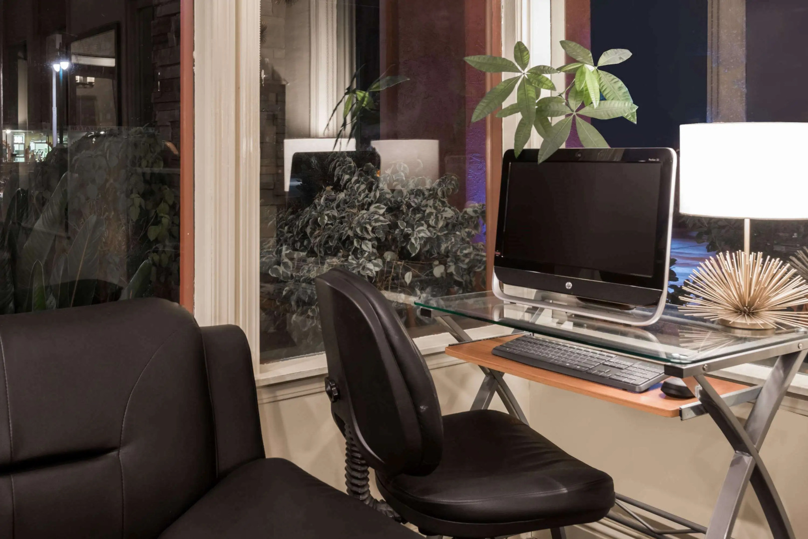 Days Inn & Suites by Wyndham Lodi