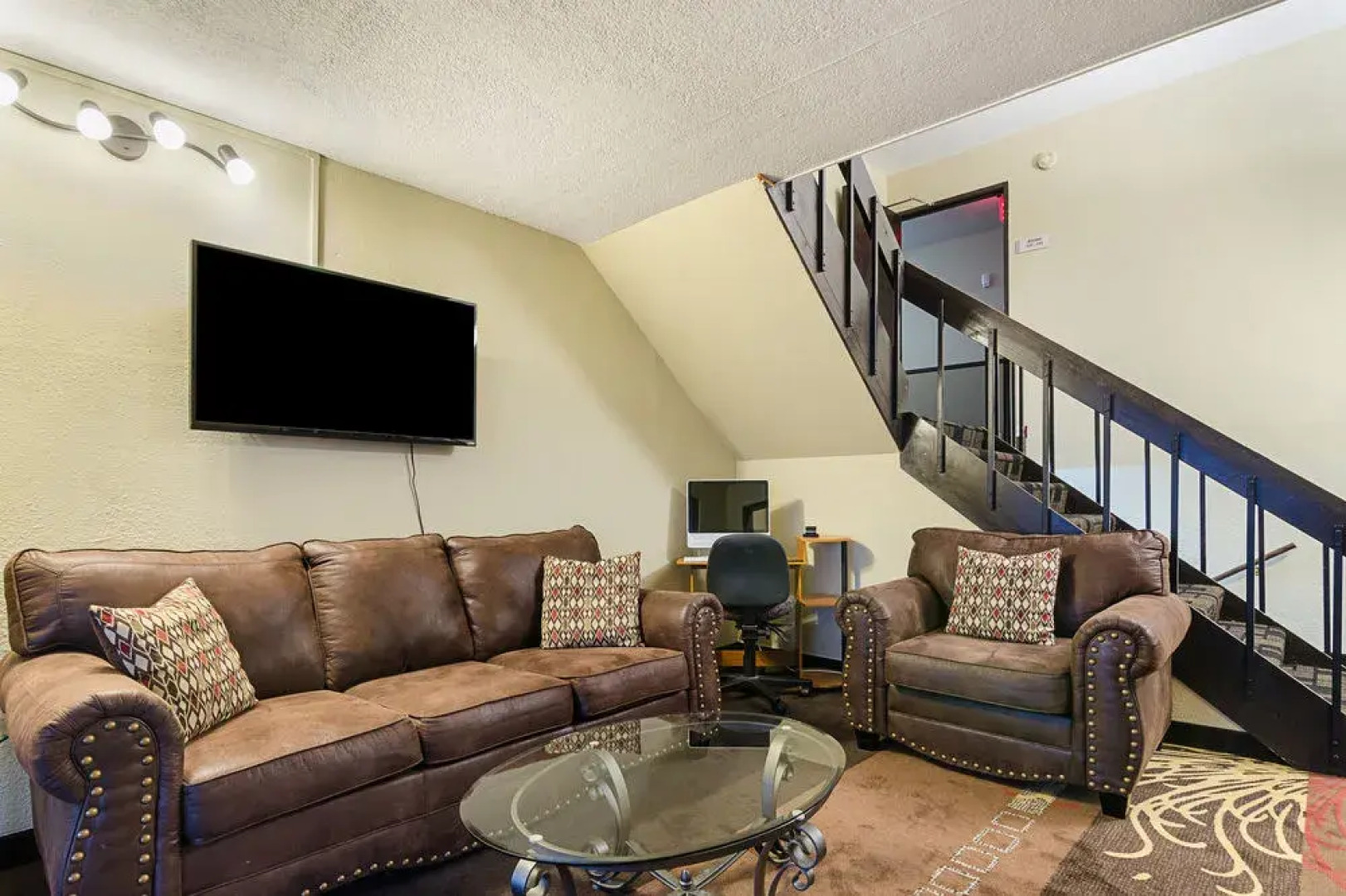 Mitchell Inn and Suites