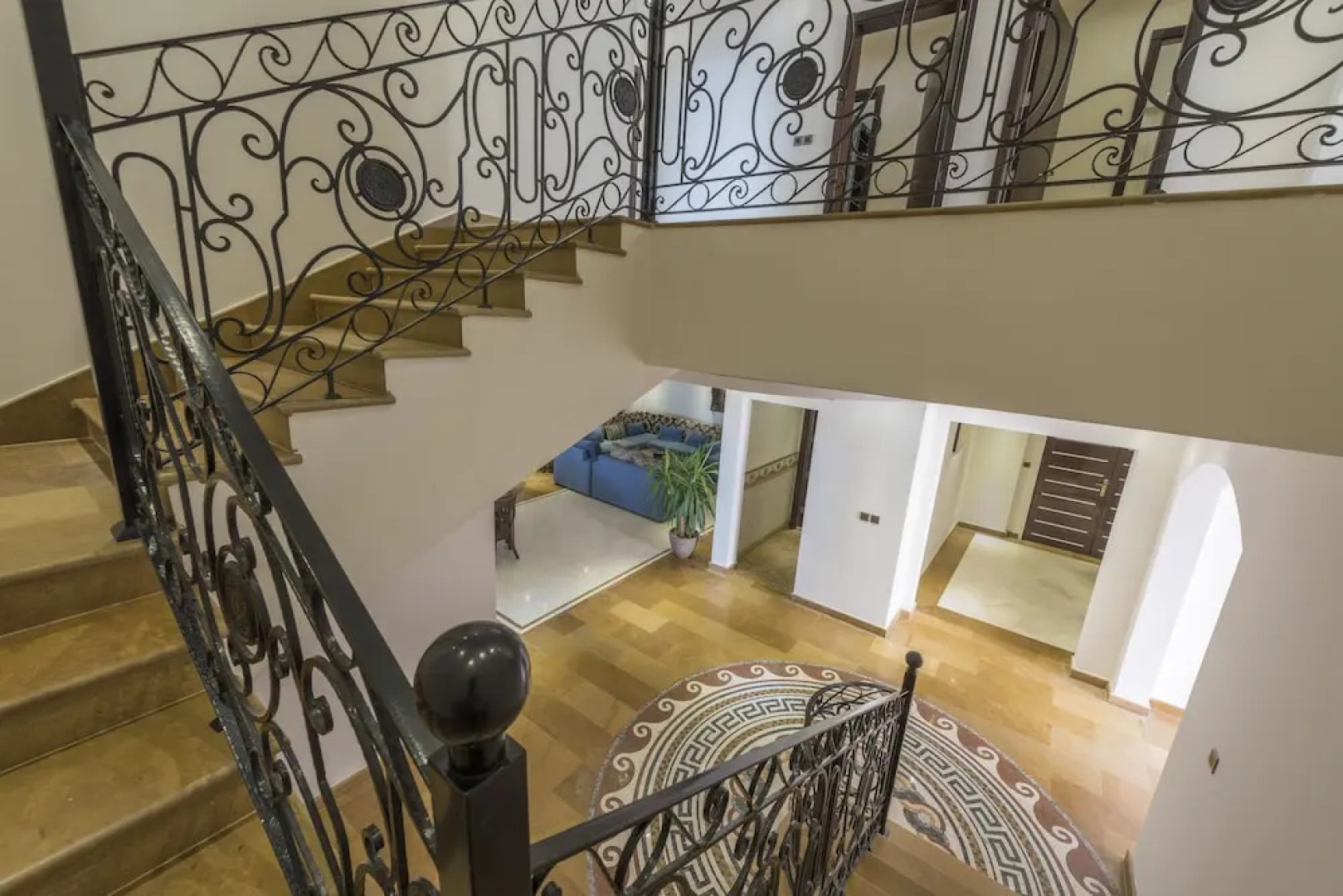 Western Beauty Hotel Suites