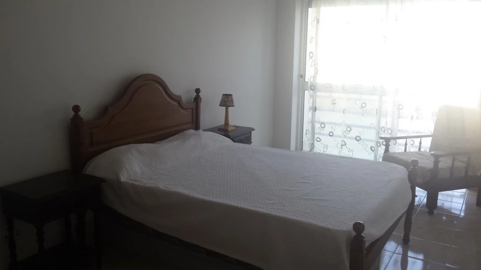 Lovely 4-bed Apartment in Estombar