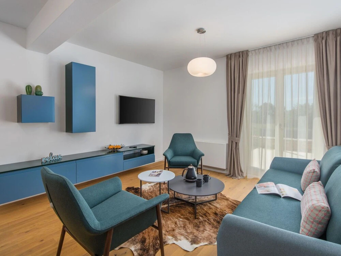 Holiday House  with private pool in a quiet location with garden and grill