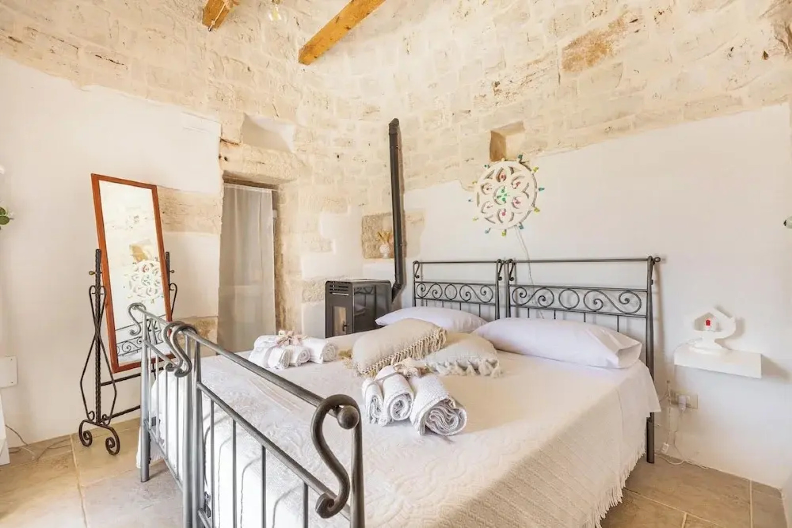 4023 Trullo Domi by Perle di Puglia