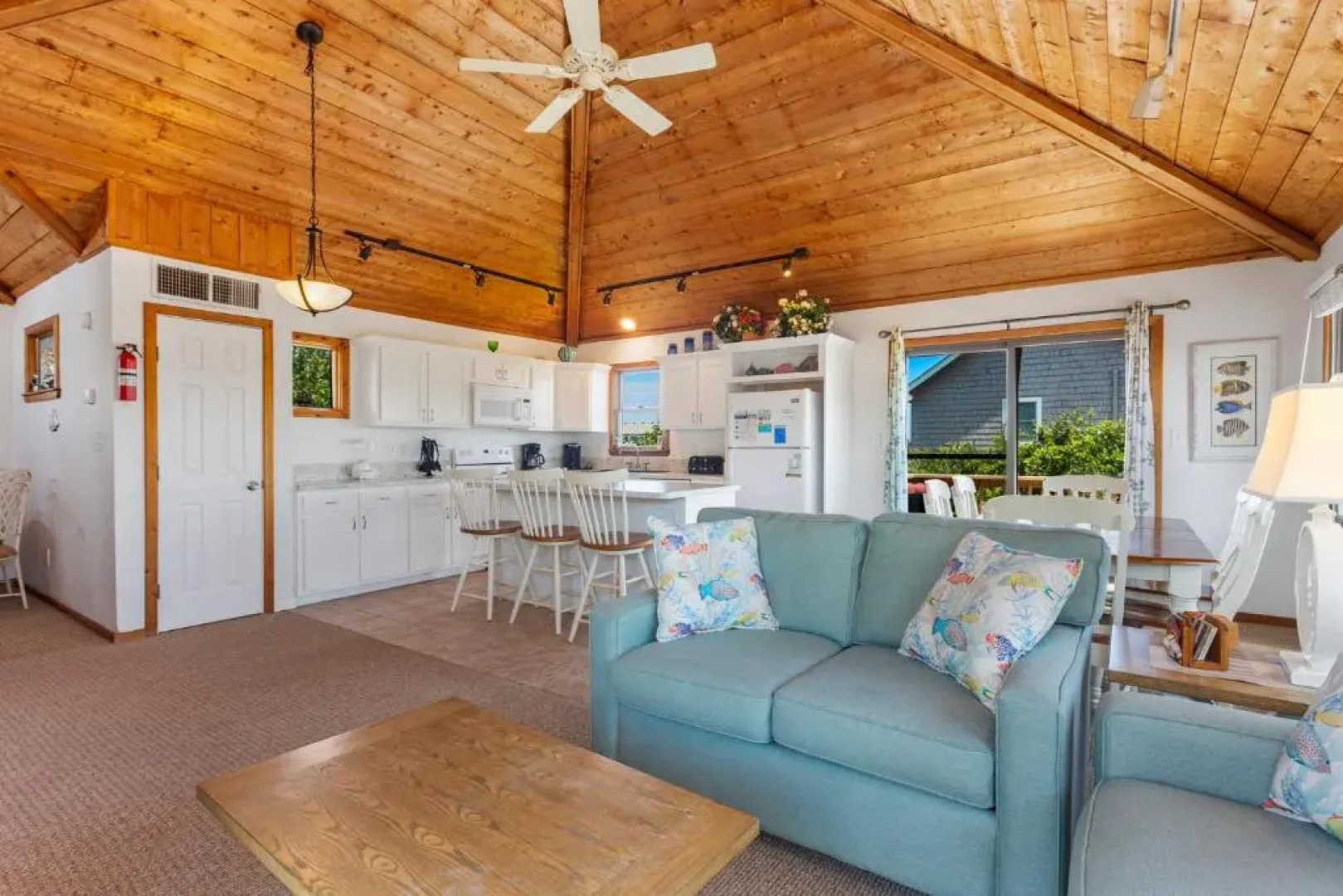 1100 - La Maison De Geezer