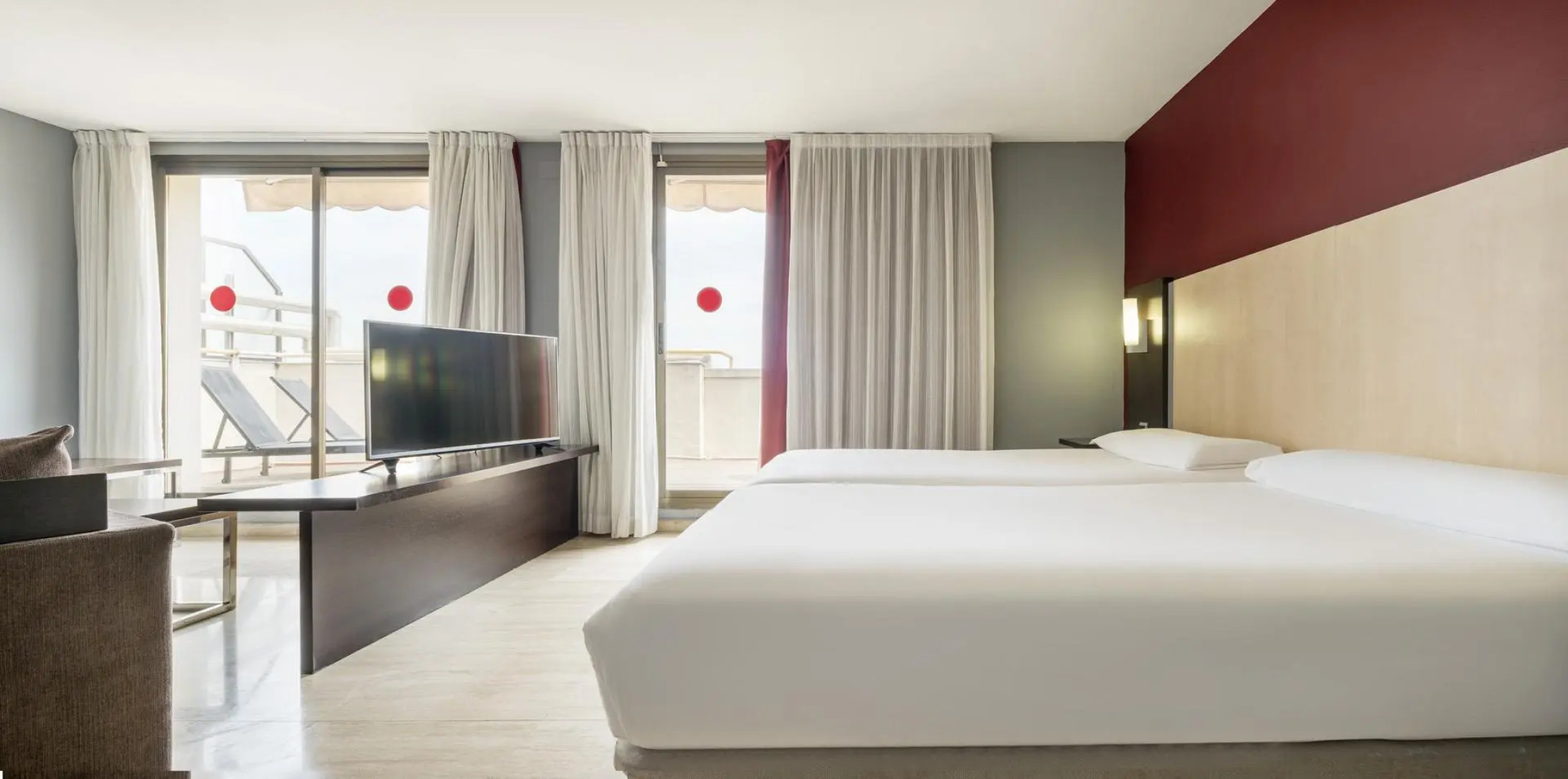 Hotel ILUNION Almirante