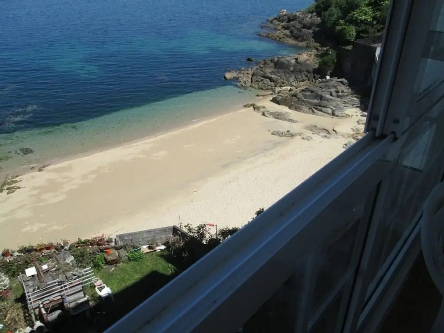 Galicia 100423 3 Bedroom Apartment by Mo Rentals