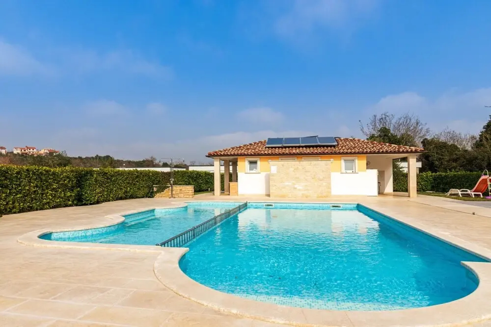 Pool Apartment Suzi 1