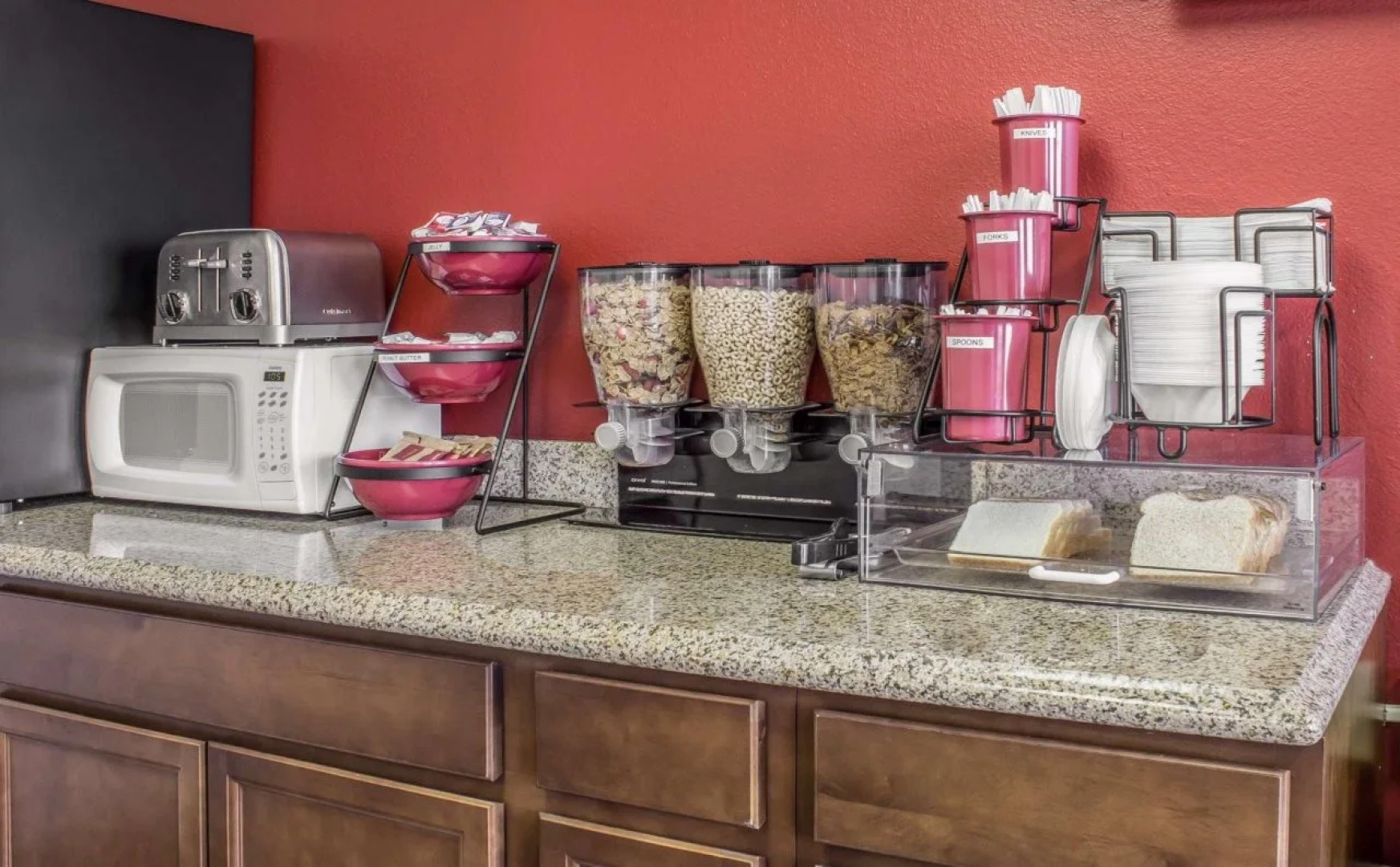 Spencer Inn and Suites