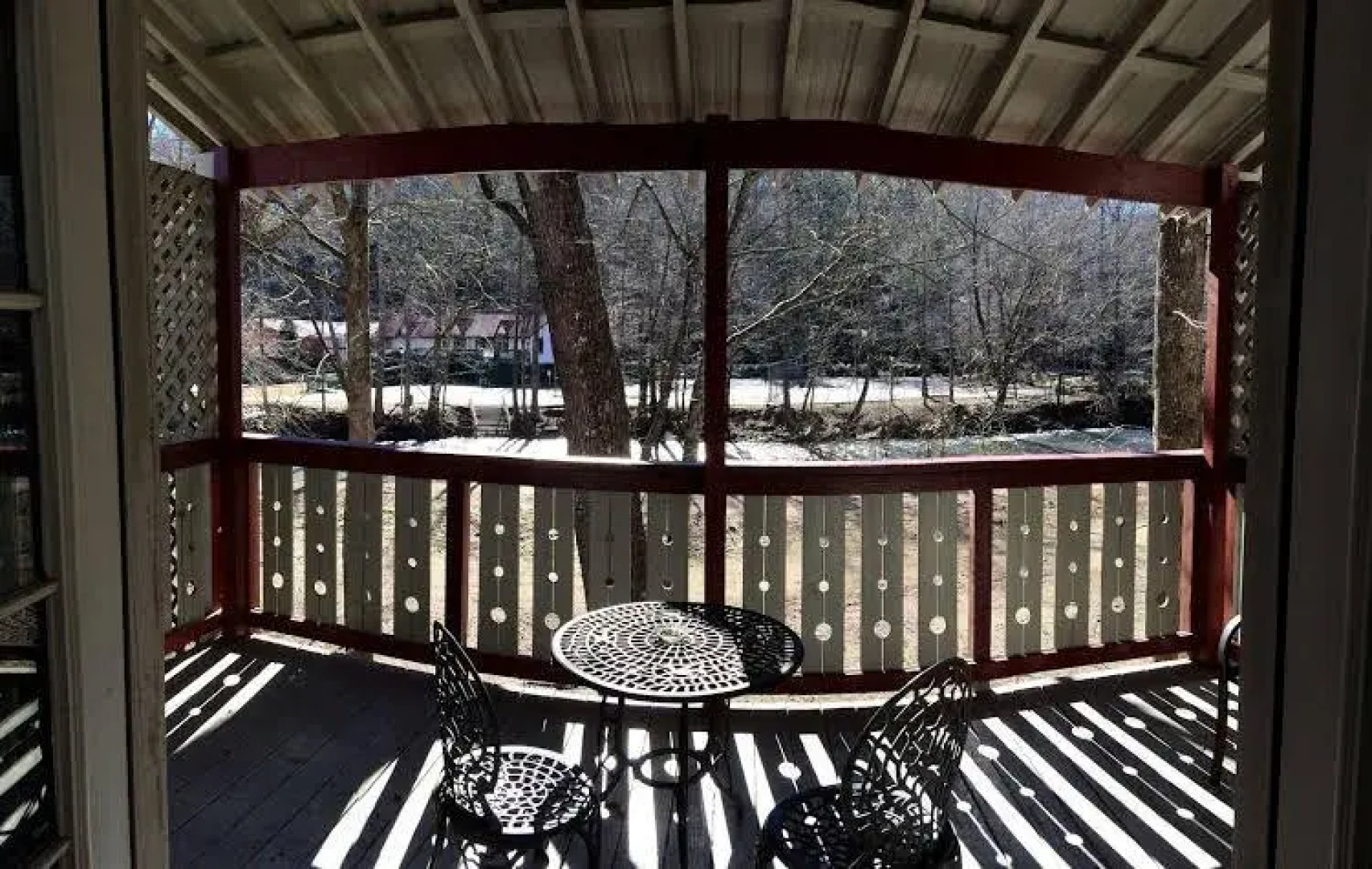 Riverbend Motel & Cabins