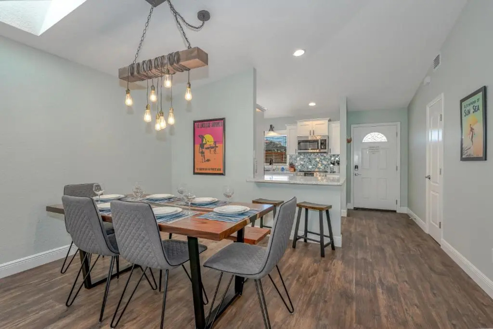 Charming Surf Bungalow Just 30 Seconds to the Beach!