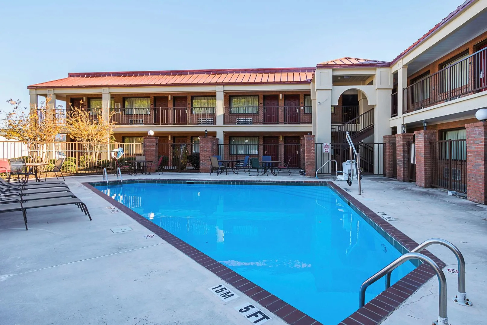 Red Roof Inn & Suites Scottsboro