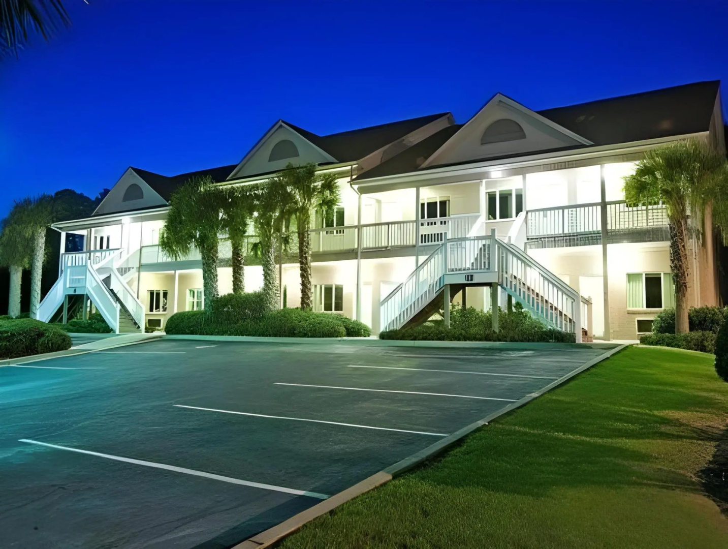 Grand Palms Resort