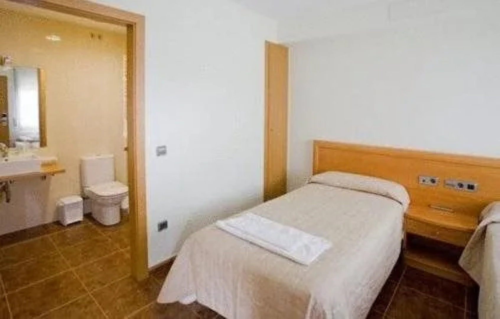 Amolls Restaurant i Habitacions