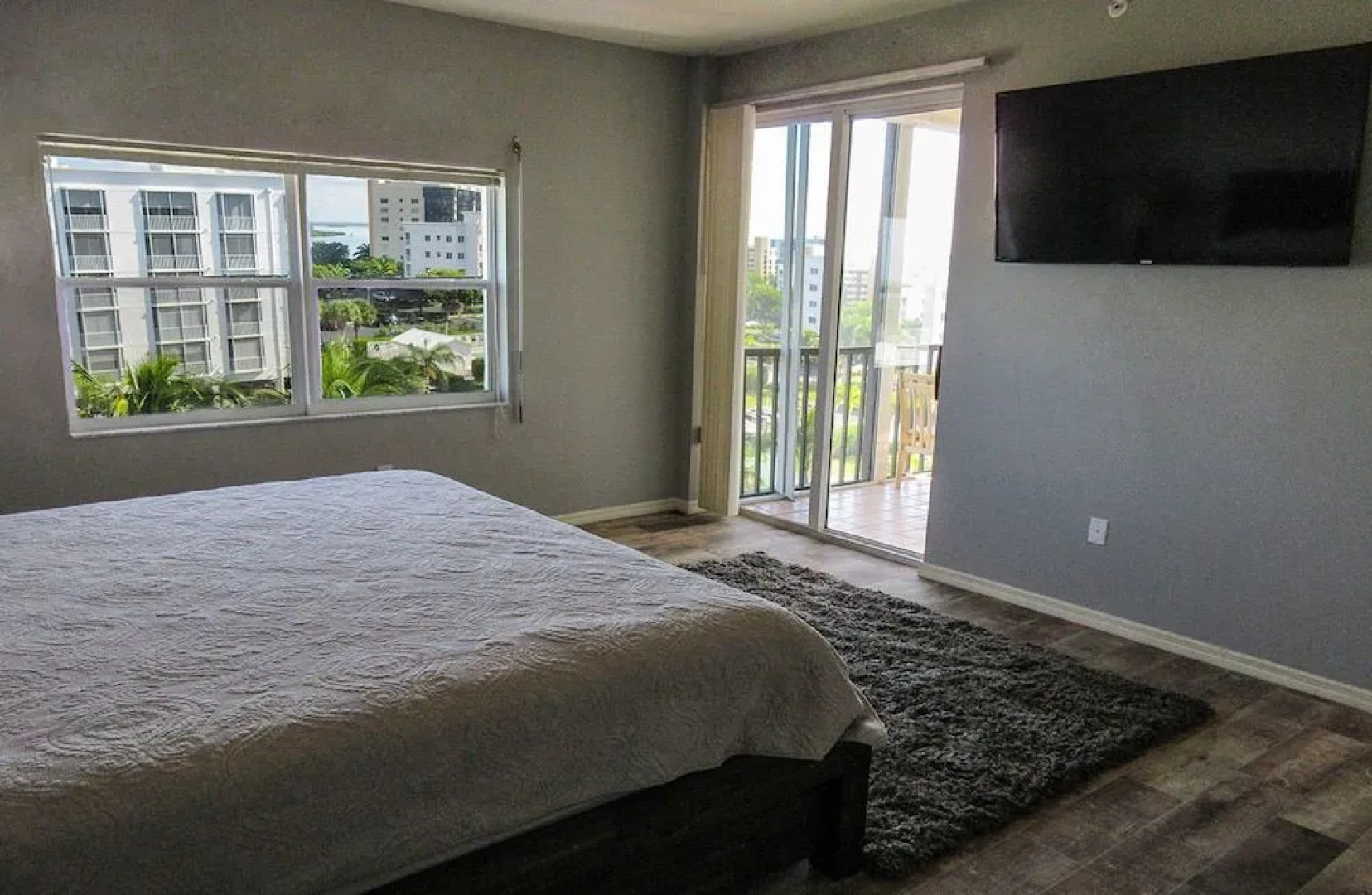 Hibiscus Pointe 564 by RedAwning