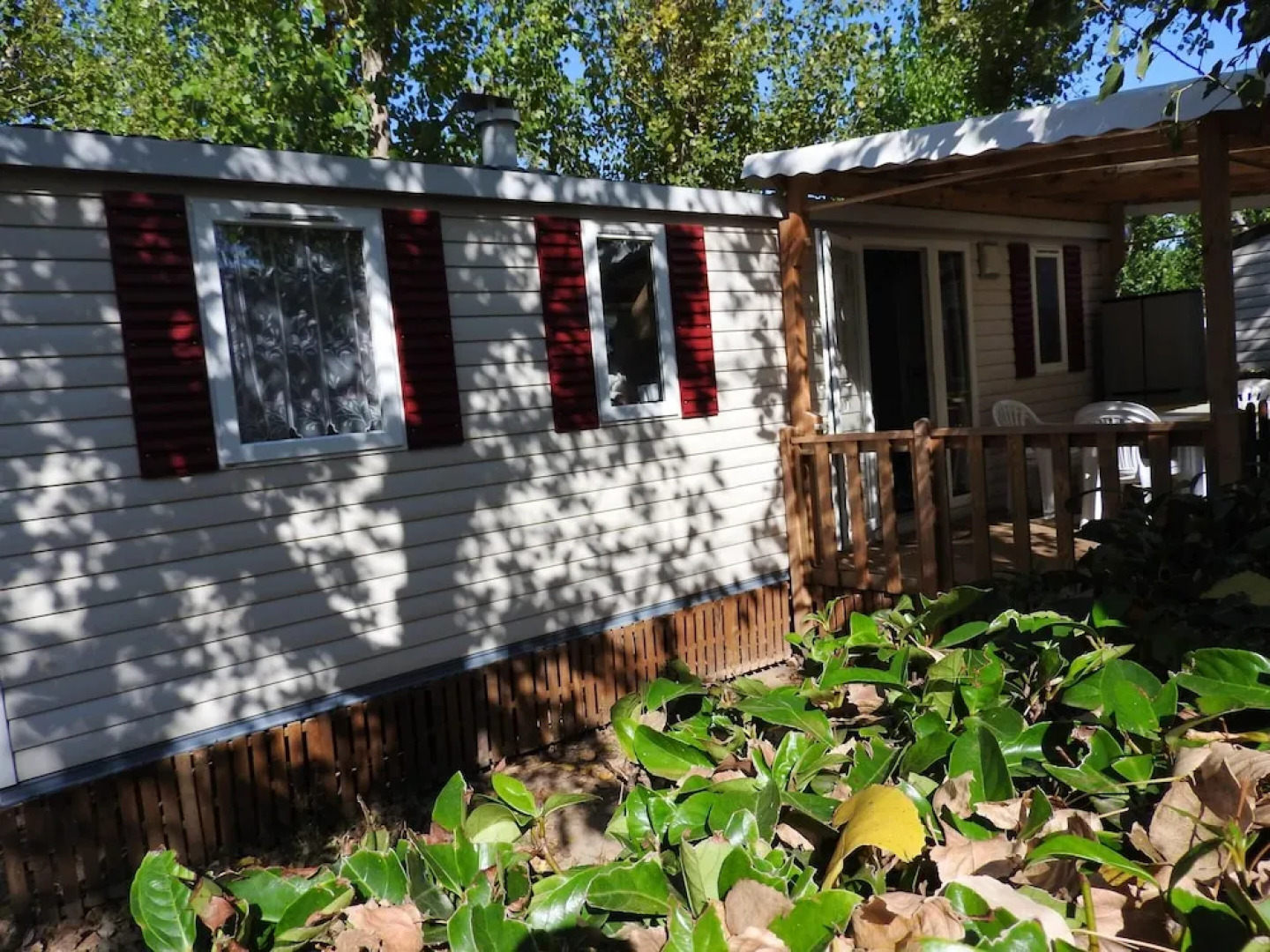 Bungalow With 3 Bedrooms in Valrasplage, With Shared Pool, Terrace and Wifi - 1 km From the Beach