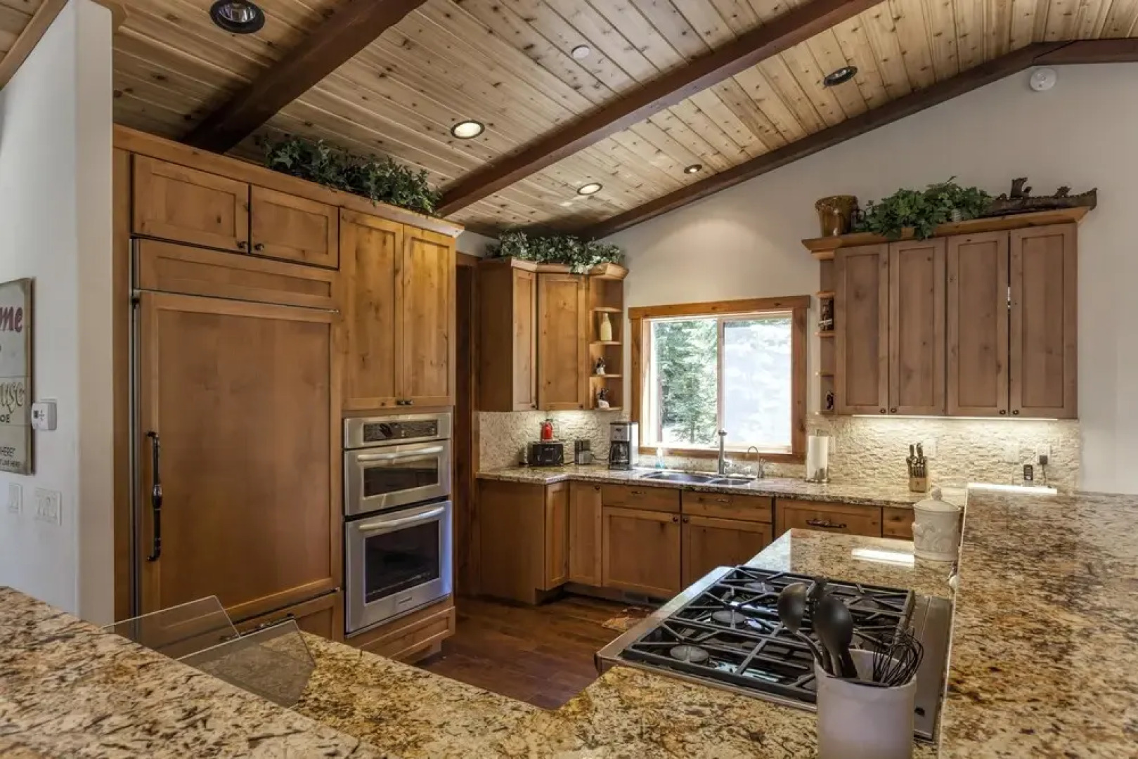 Shelton Kingswood Luxury Home By RedAwning