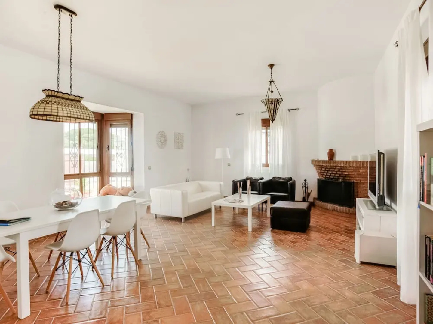 Luxurious Villa in Vejer de la Frontera With Swimming Pool