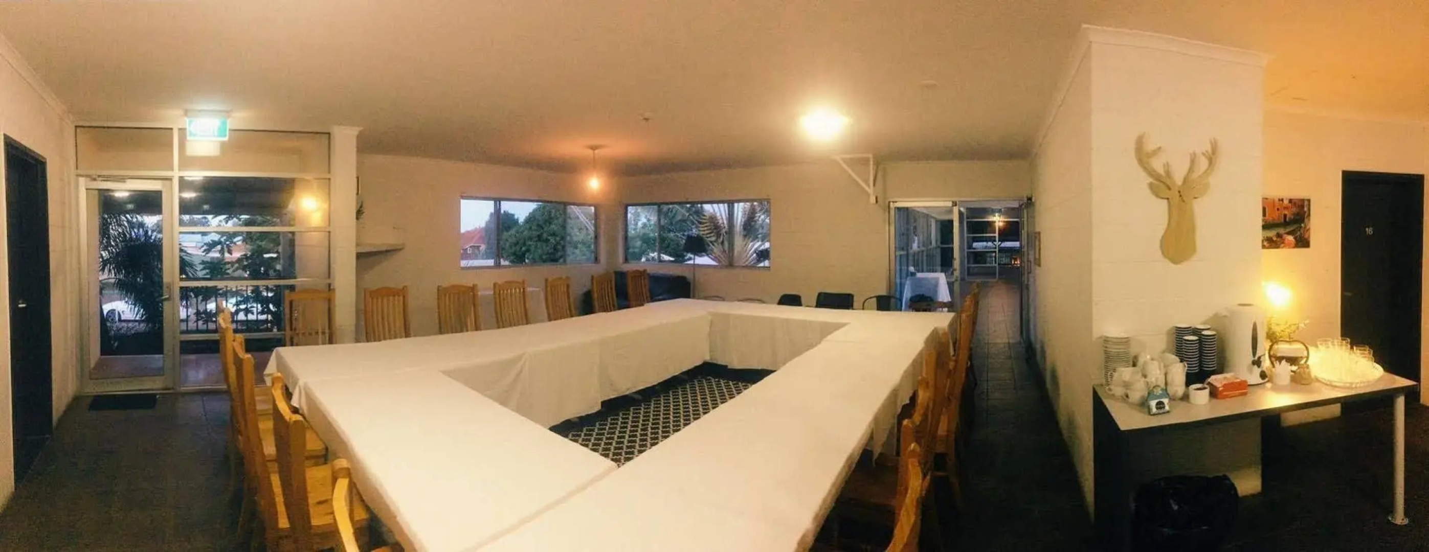 Childers Oasis Motel