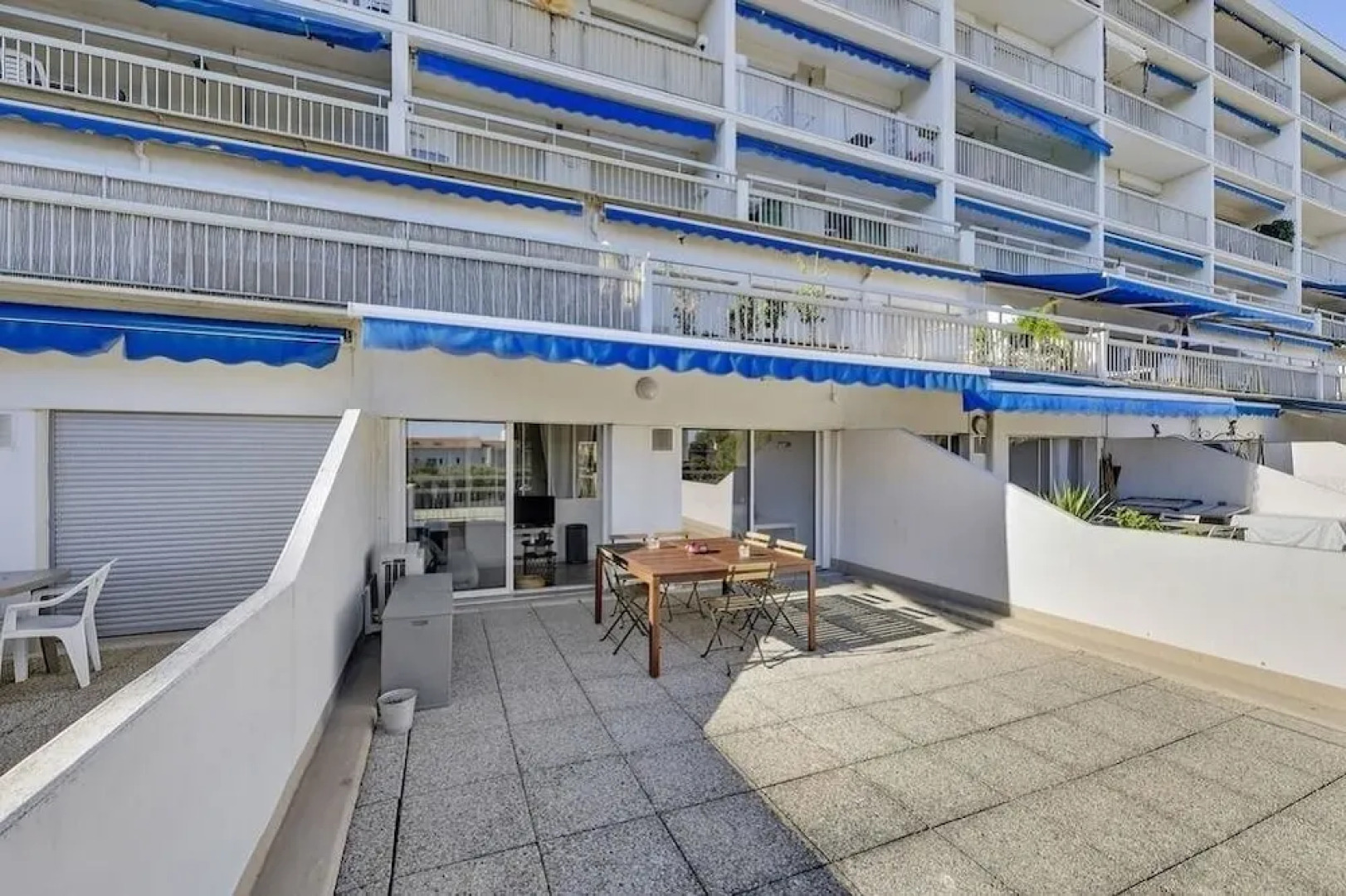 Splendide T2 piscine terrasse clim