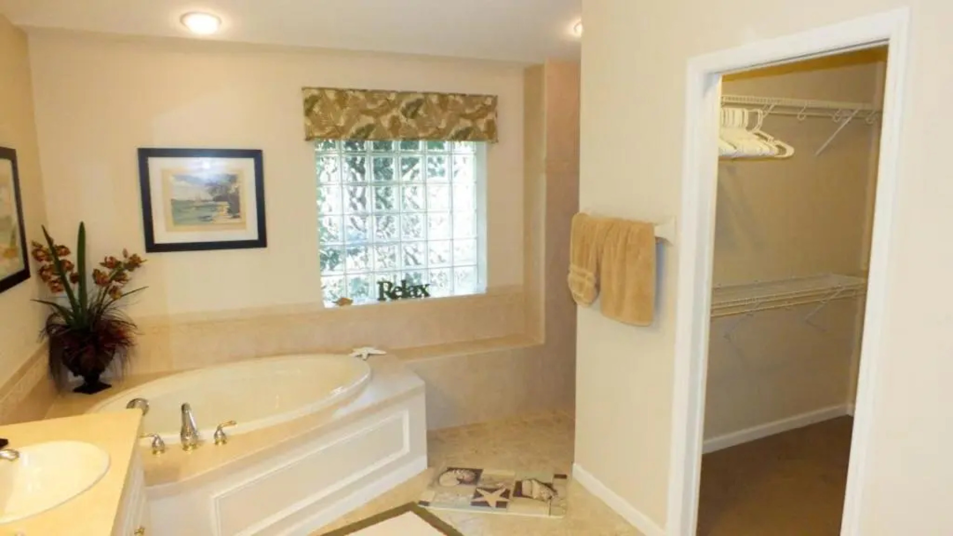 Casa Del Sol - Private Villa with heated pool - sleeps 6