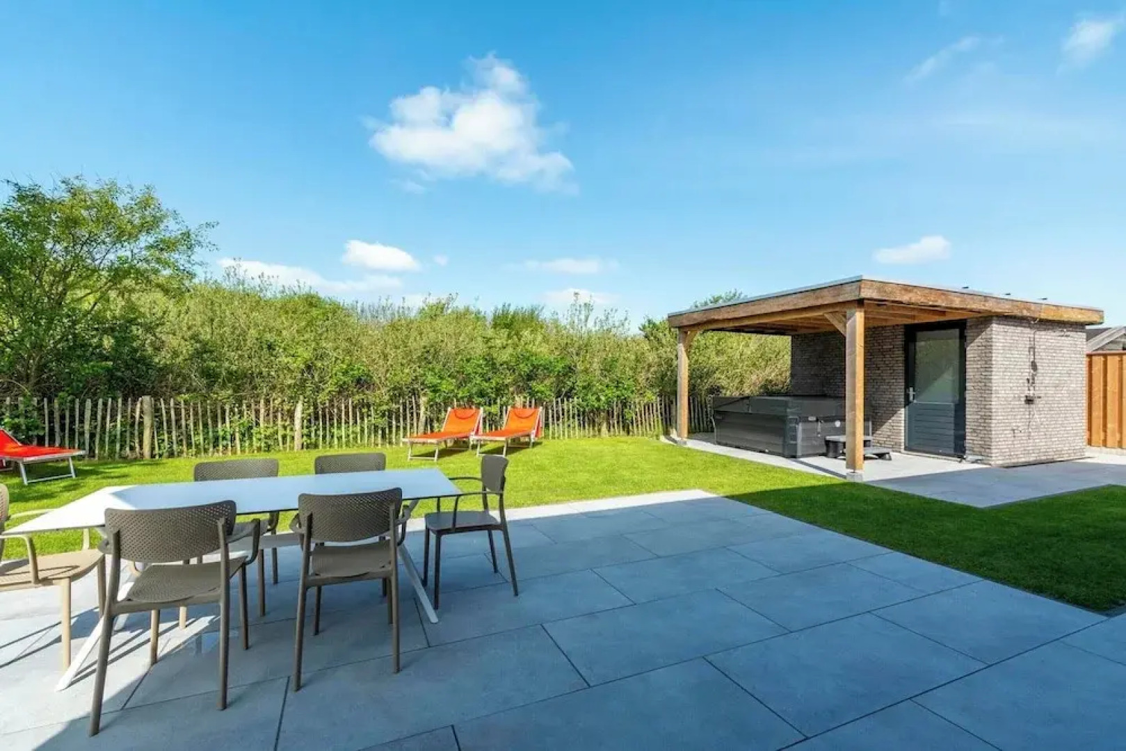 Villa Near North Holland Beach With Jacuzzi