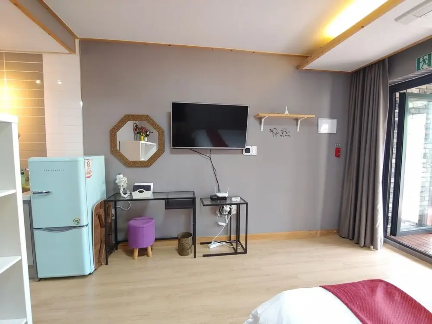 Jeju Halla and Tam Pension