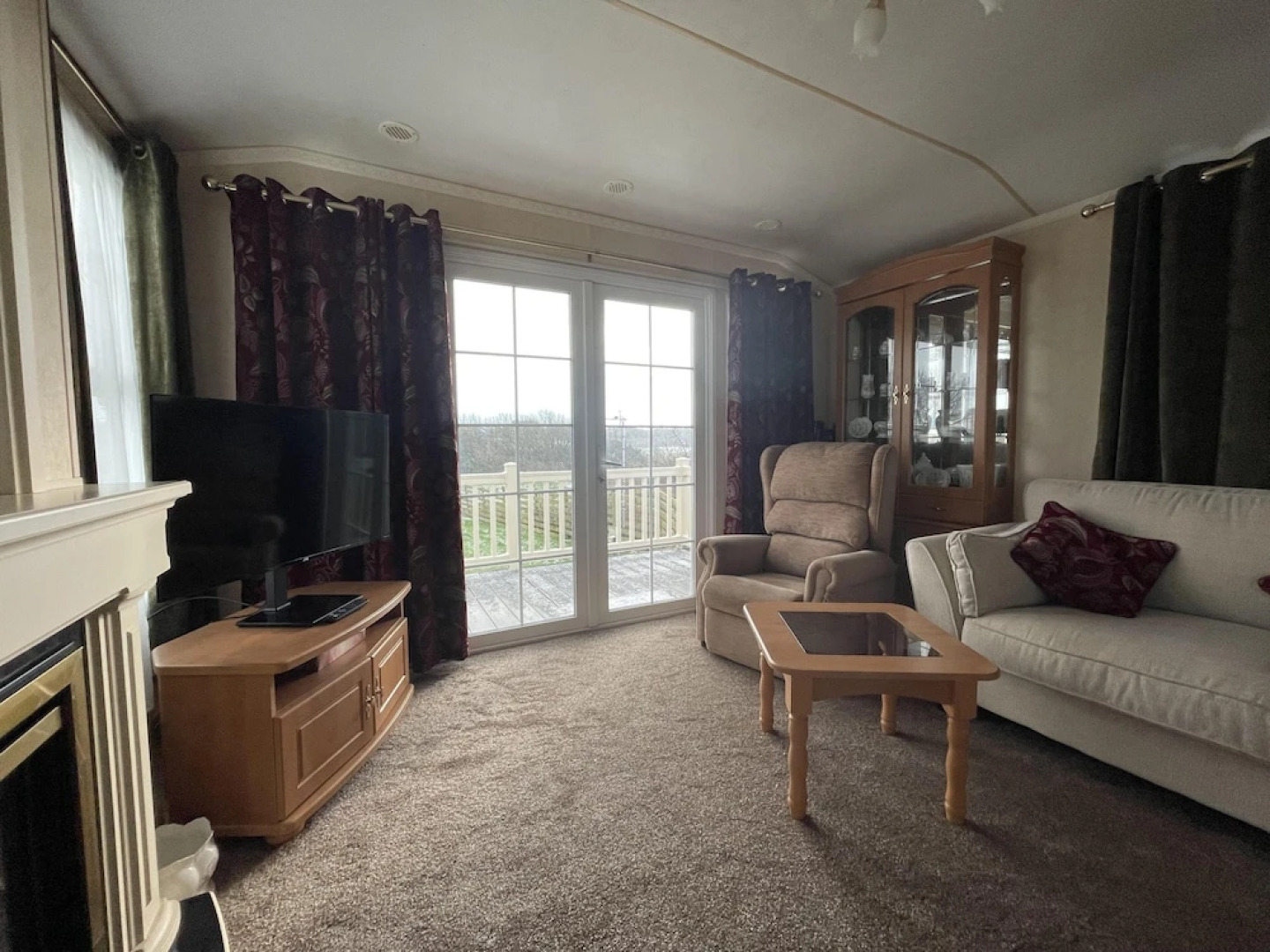 Captivating 2-bed Static Caravan on Private Land