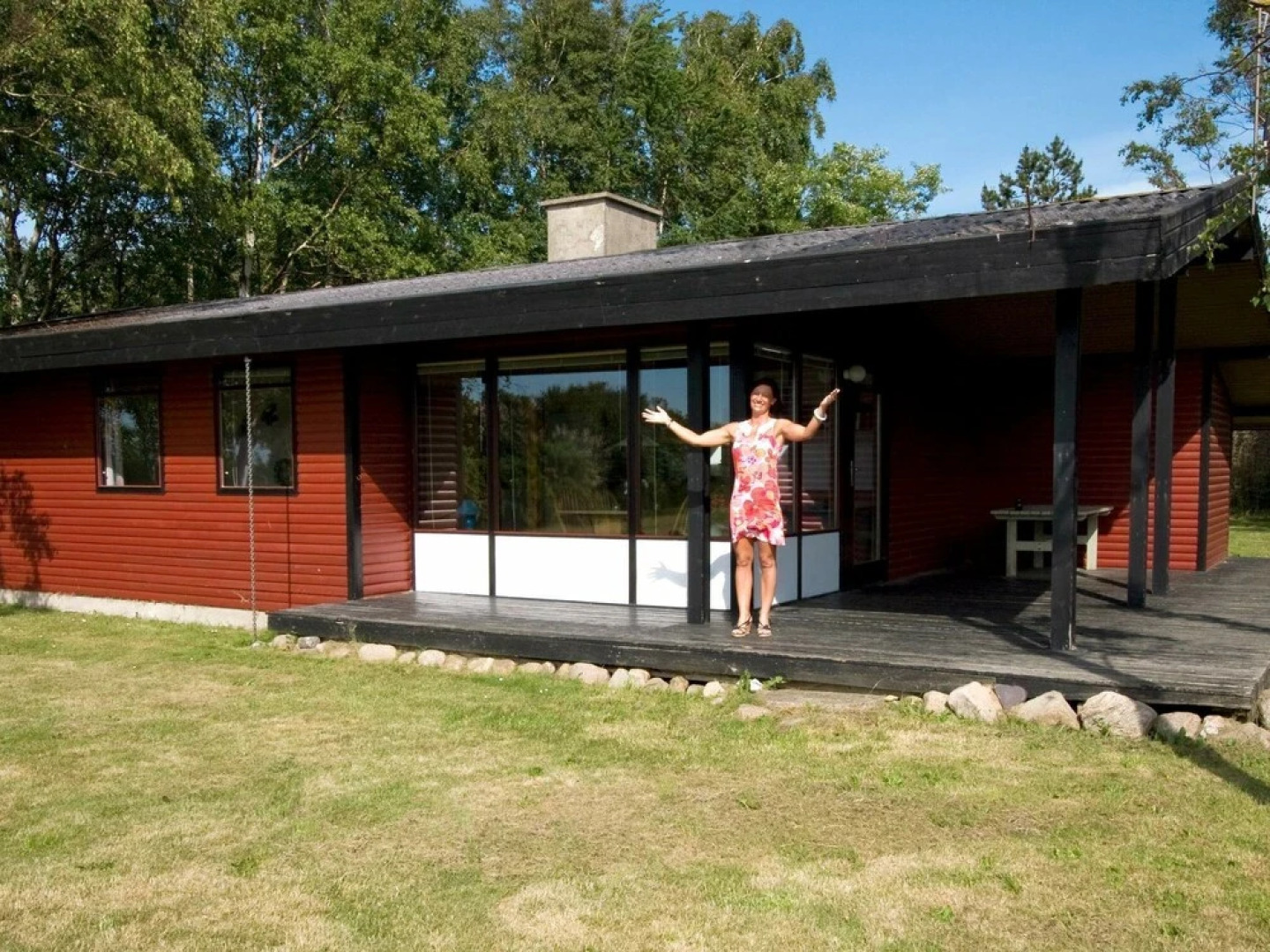 Pleasant Holiday Home in Føllenslev Near Sea