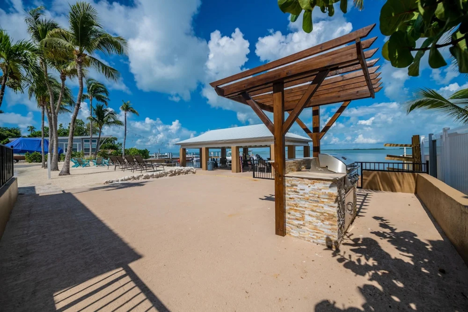 Sun Outdoors Key Largo