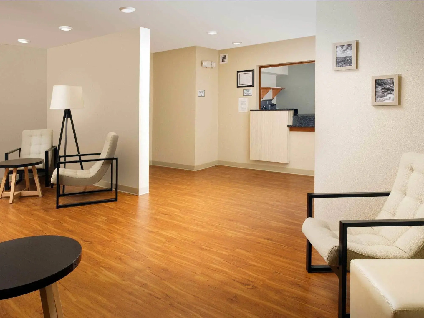 Extended Stay America Select Suites - Akron - South