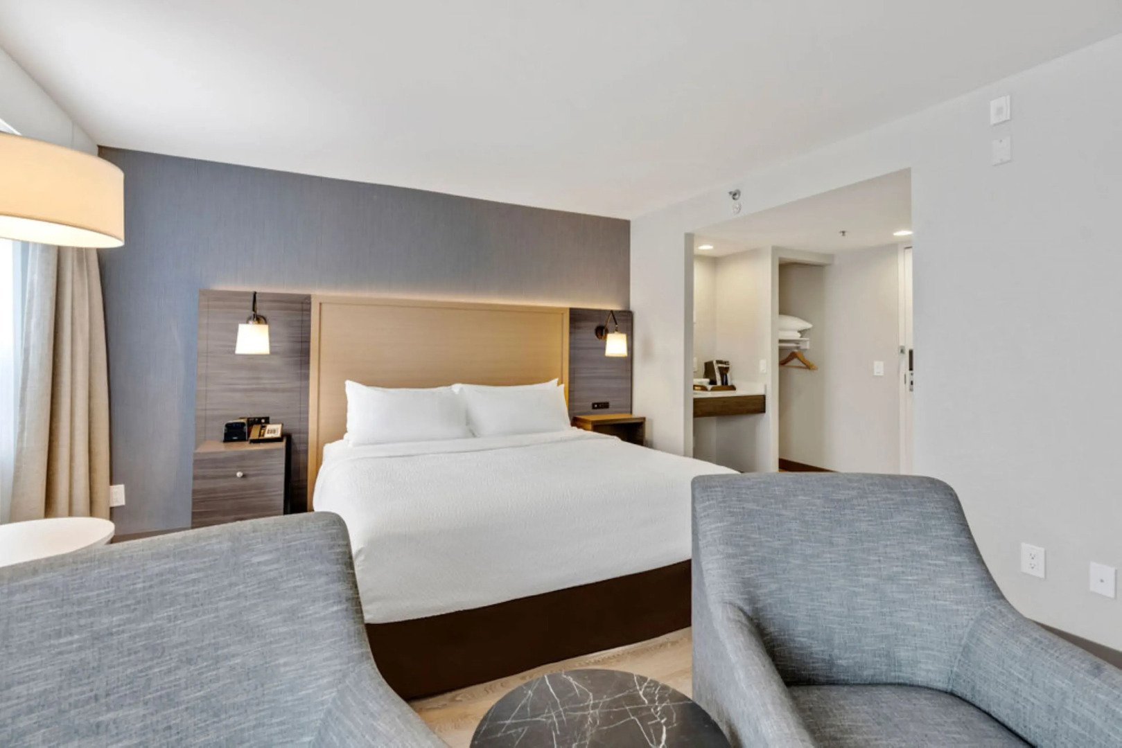 Holiday Inn Hotel & Suites Ottawa Kanata by IHG