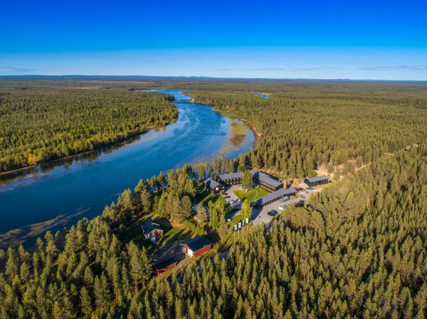 Arctic River Lodge