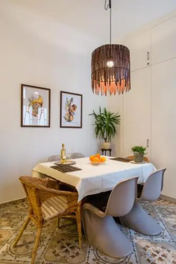 Gold Pearl Apartment