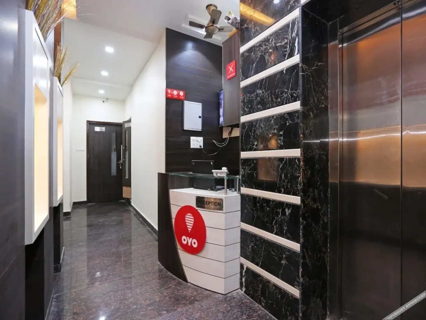 OYO 10360 Hotel Grand Manoranjan