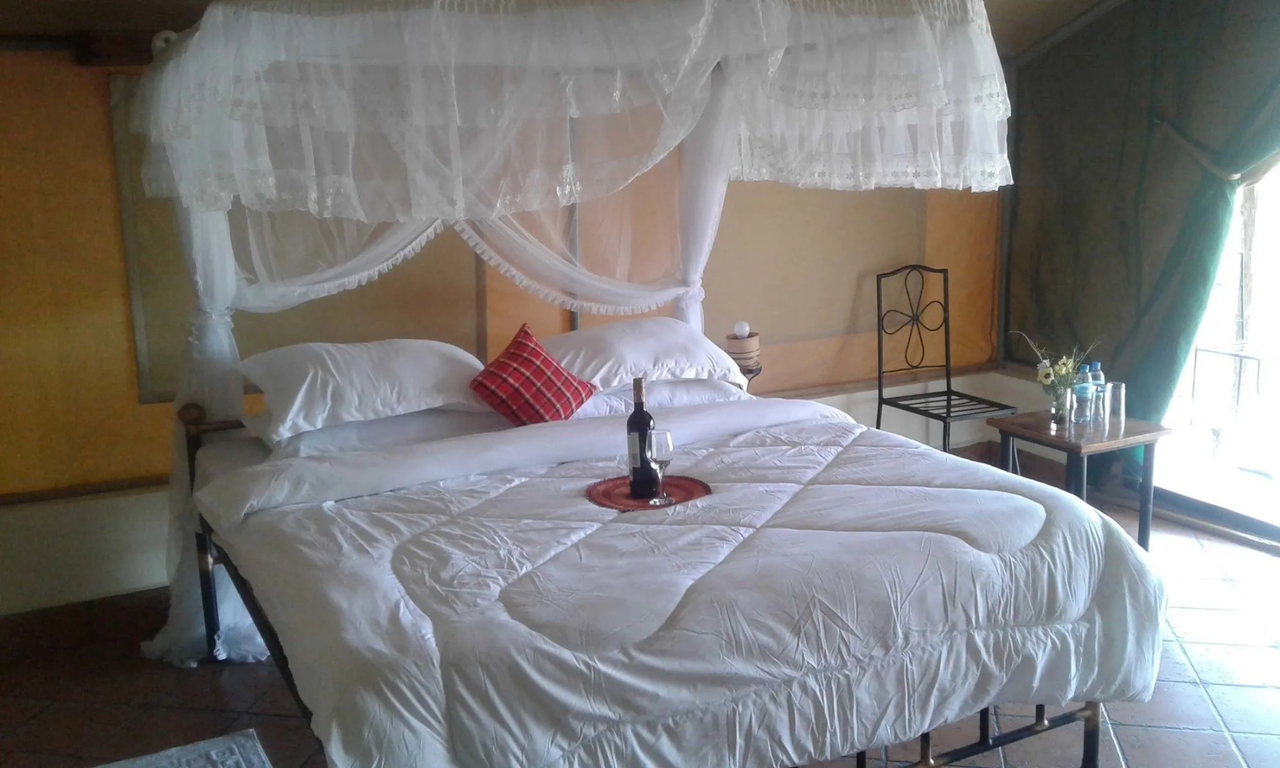 Zebra Kemang'ore Bush Tented Lodge