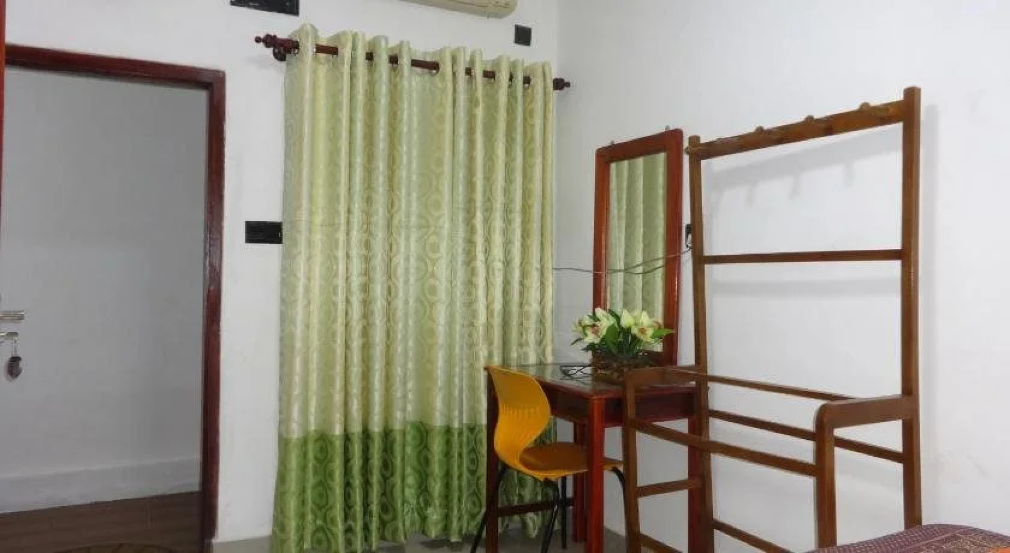 Dutch Bay Beach Cottages