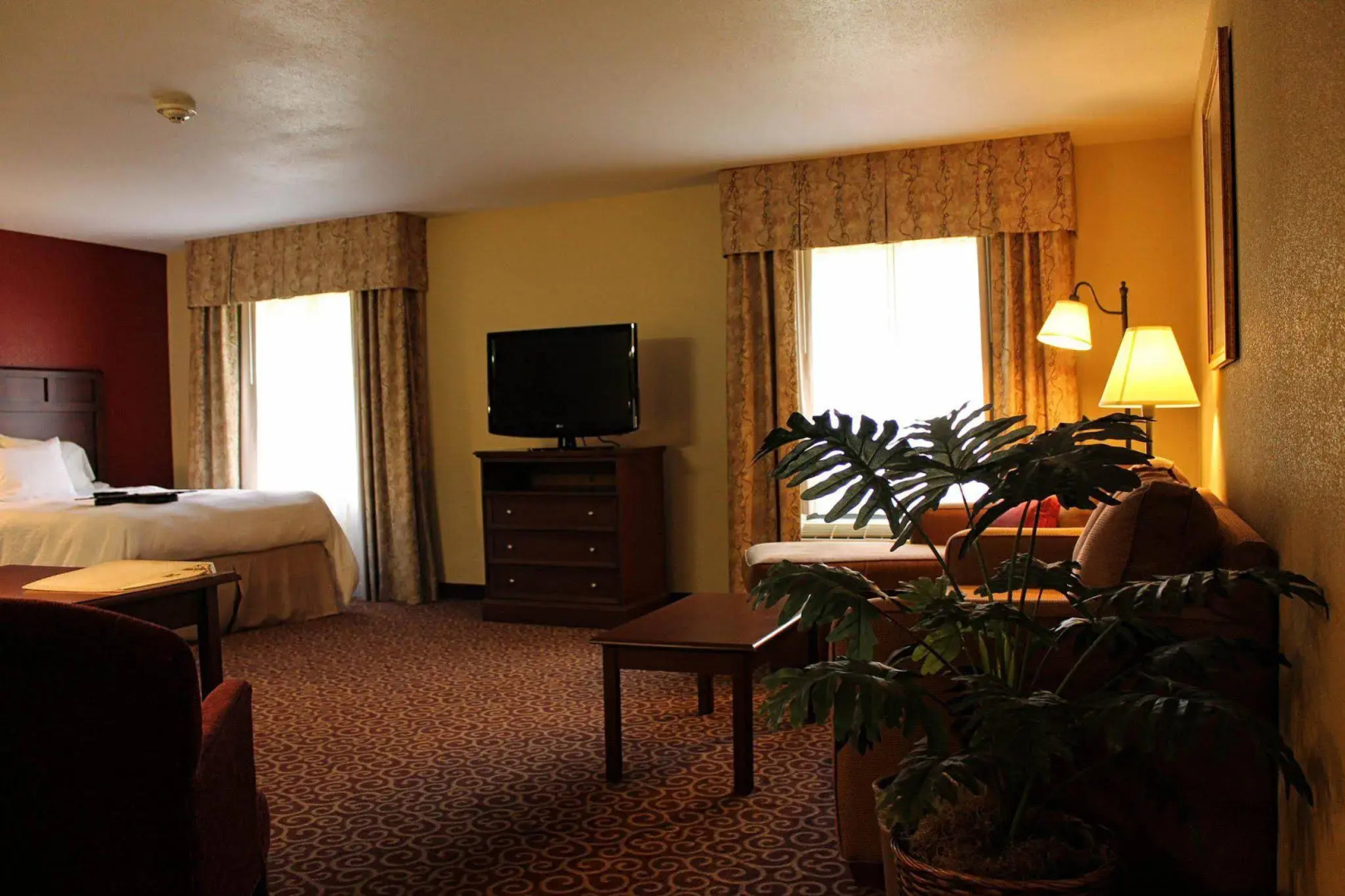 Hampton Inn and Suites Mansfield South