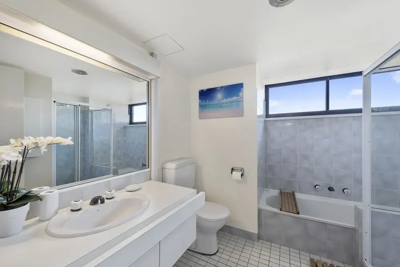 Pacific Towers Holiday Apartments