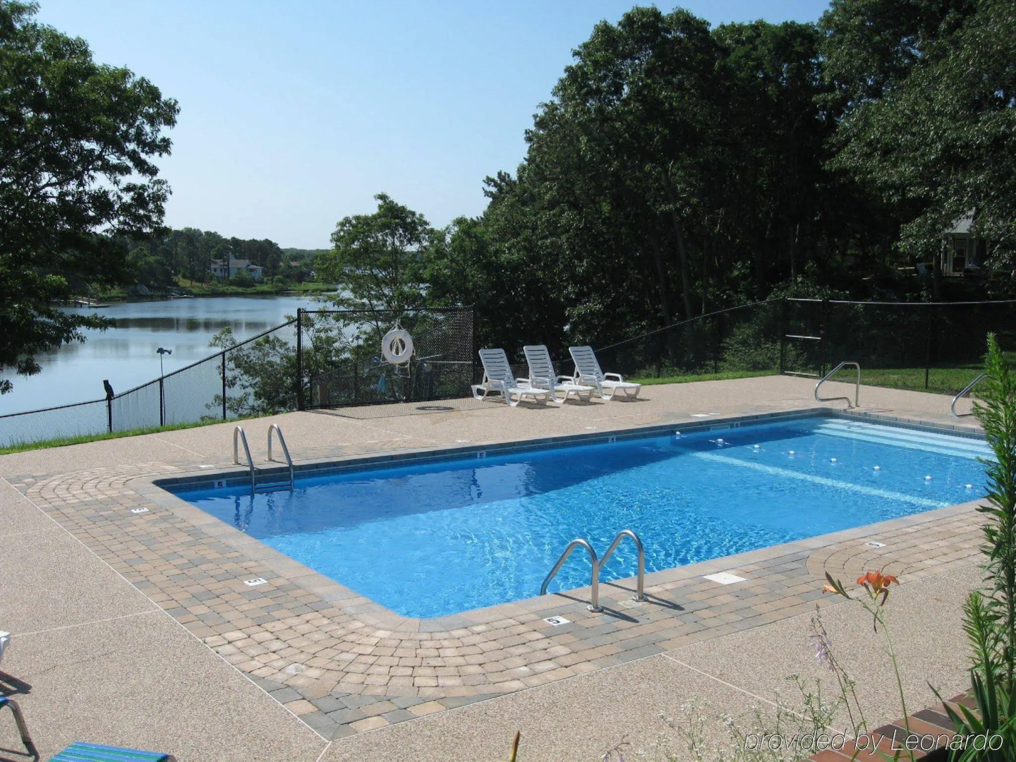 Cape Wind Waterfront Resort-Falmouth, Cape Cod