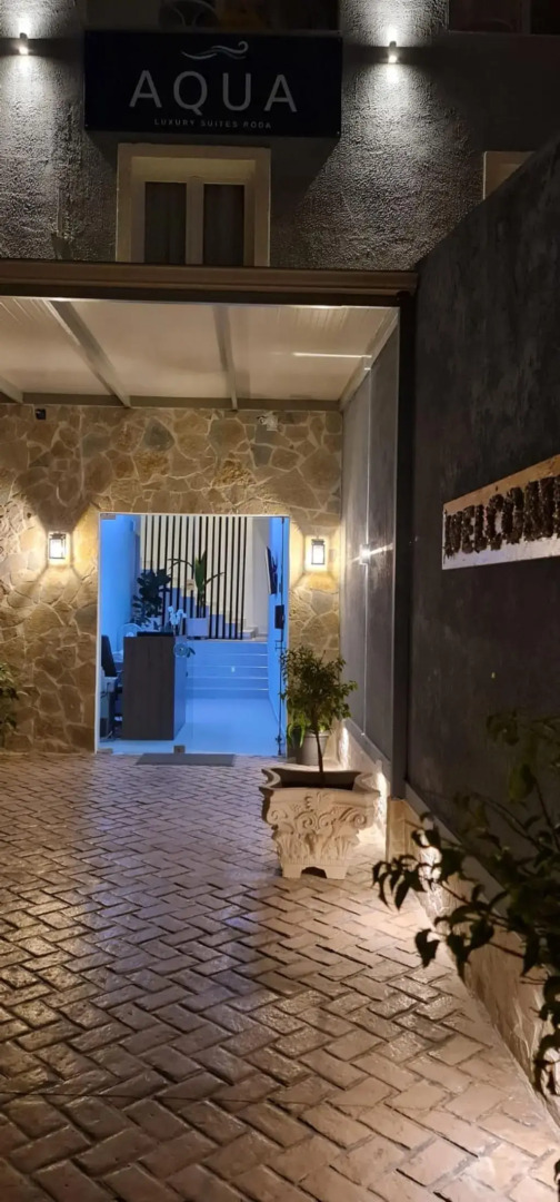 Aqua Luxury Suites Roda