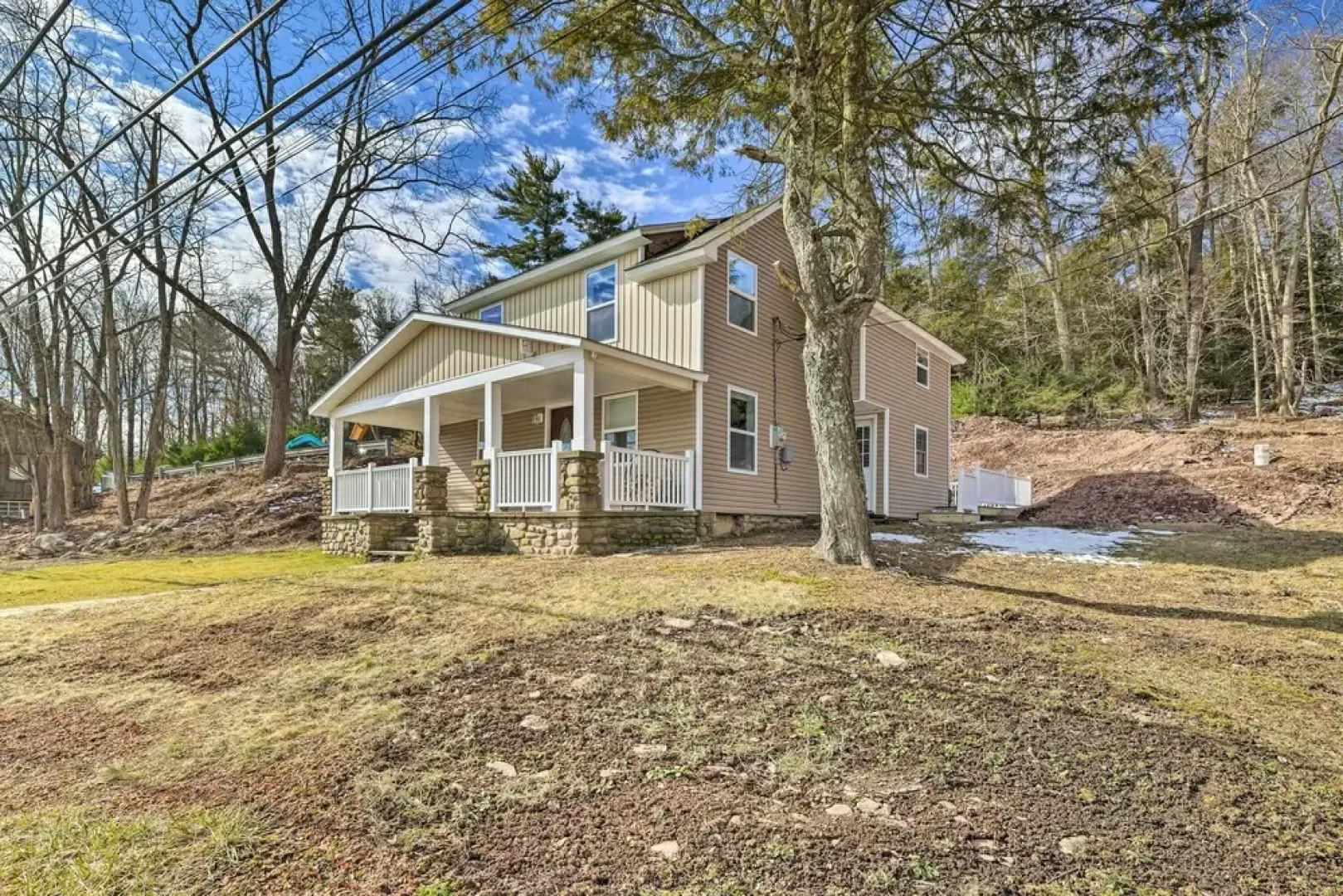 Scotrun Home Centrally Located to Area Resorts