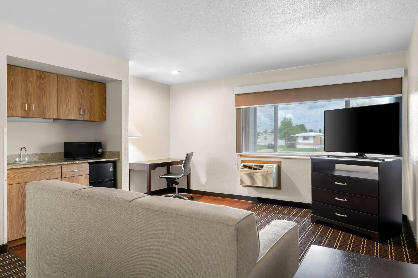 Super 8 by Wyndham La Crosse