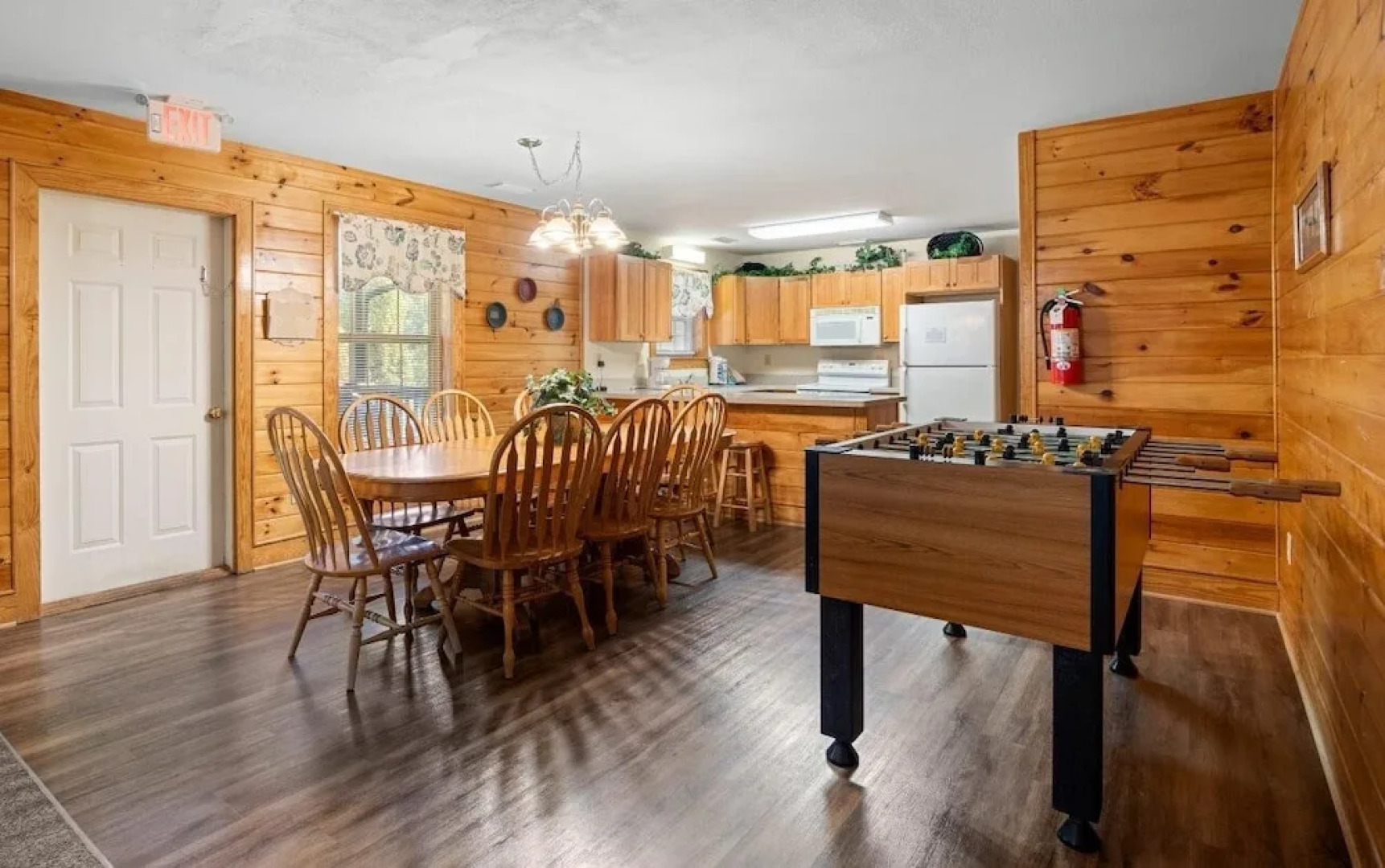 Poplar Point Condo Unit 12E - Three Bedroom Condo