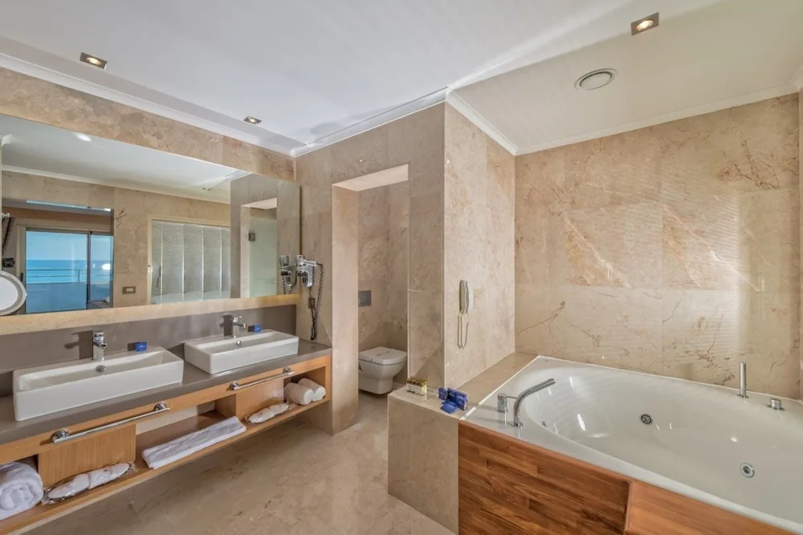 Kalibya World Resort & Spa Hotel