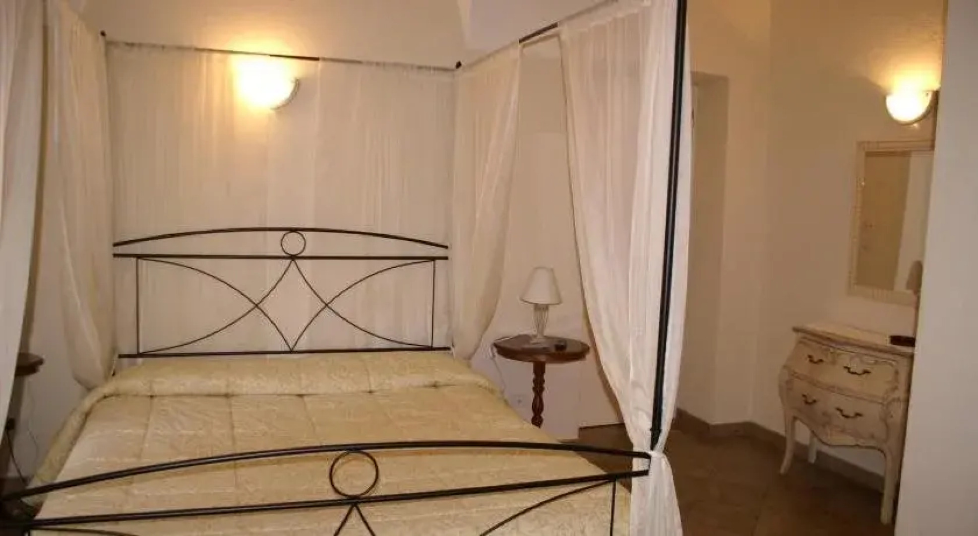 Hotel Porta Santa Maria