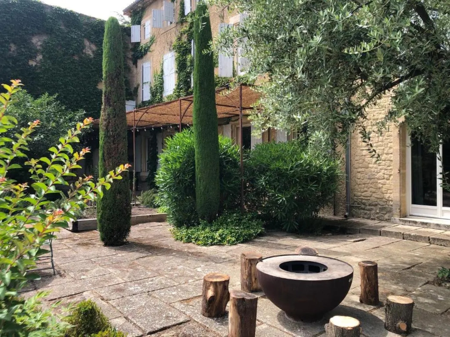 Domaine de la Dragonette Mas from the 18th century in the heart of Provence- Lubéron-Avignon